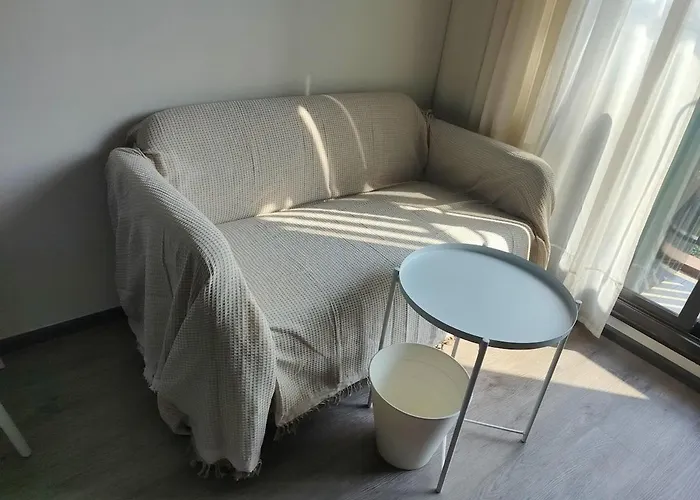 Lägenhet Cozy At Bts Wutthakat Icon Siam, Bangkok